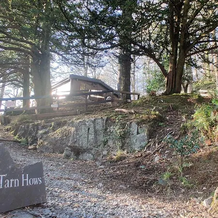 Tarn Hows - Neaum Crag *